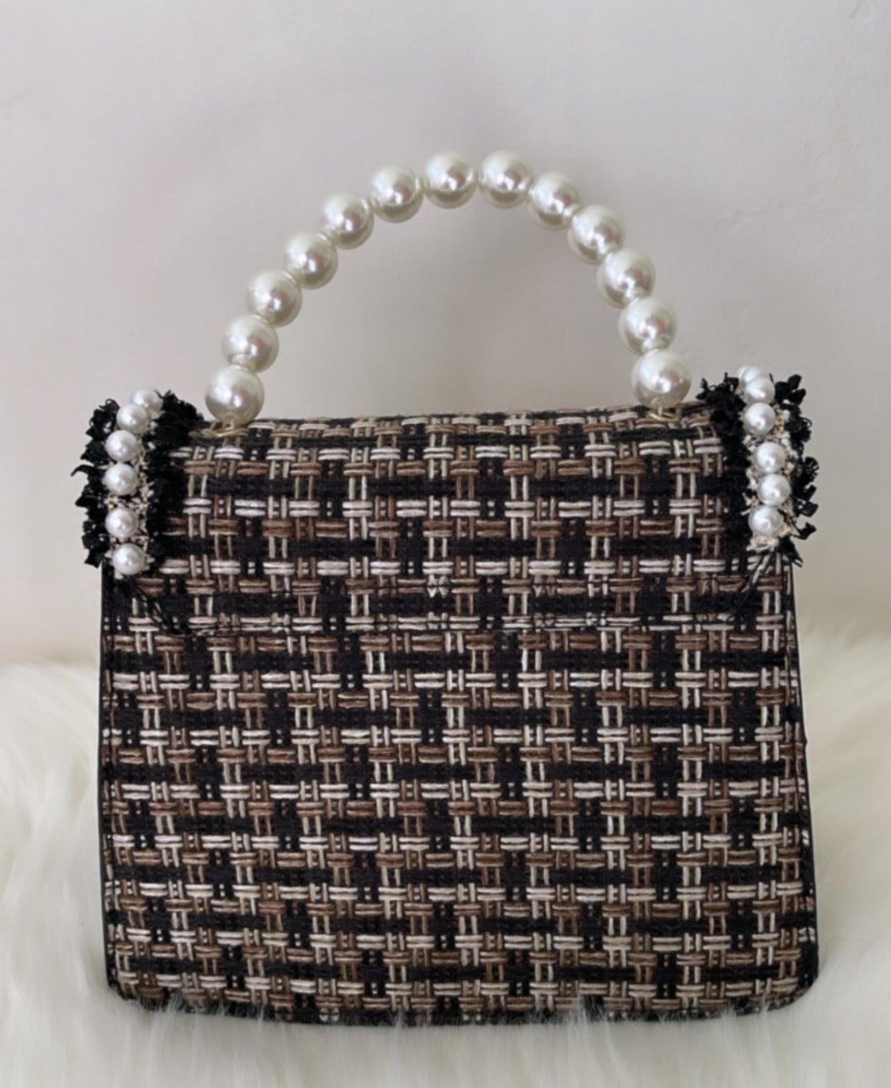 Pearl crossbody handbag